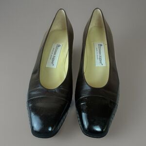 Etienne Aigner Women’s Time Black Leather Pumps Shoes Low Heels Sz 8M